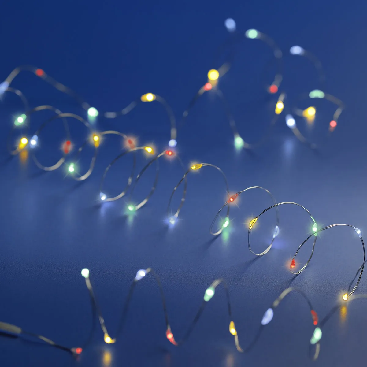 Kerstverlichting multicolor zilverdraad 100 LED (4,95 meter) Kerstverlichting multicolor zilverdraad 100 LED (4,95 meter)