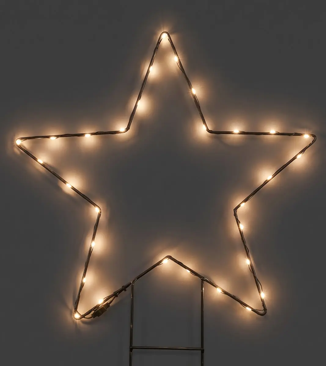 Tuinsteker ster zwart met led 39,5 x 47 cm (per stuk)