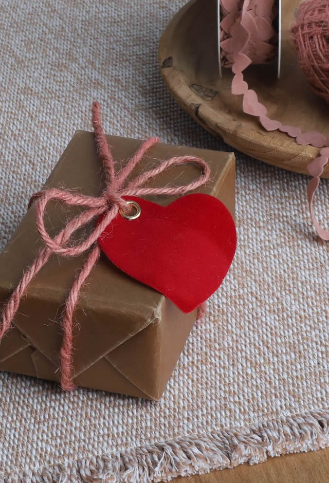 Cadeaukaartje velvet hart rood 6,5 cm (6 stuks)