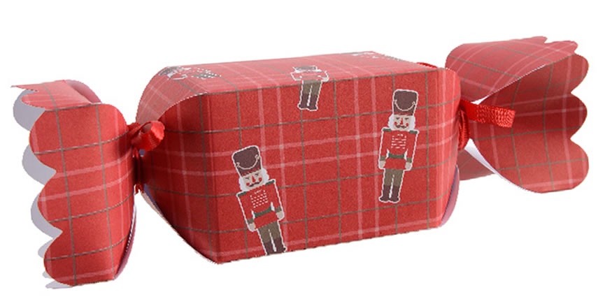 Giftbox candy nutcracker 14 x 6 x 6 cm (3 stuks)